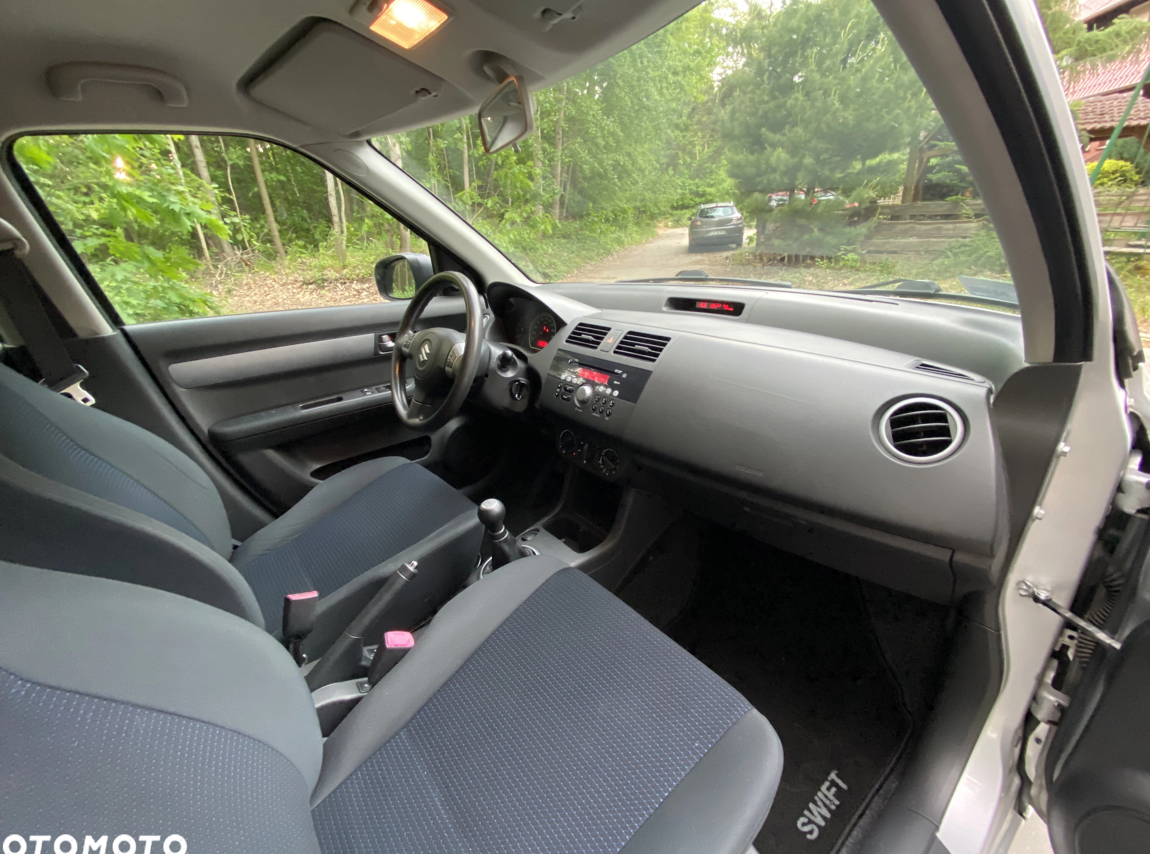 Suzuki Swift cena 17200 przebieg: 100800, rok produkcji 2010 z Wrocław małe 301